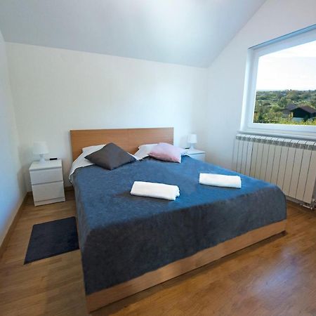 Apartman Grc Lejlighed Dugo Selo Eksteriør billede