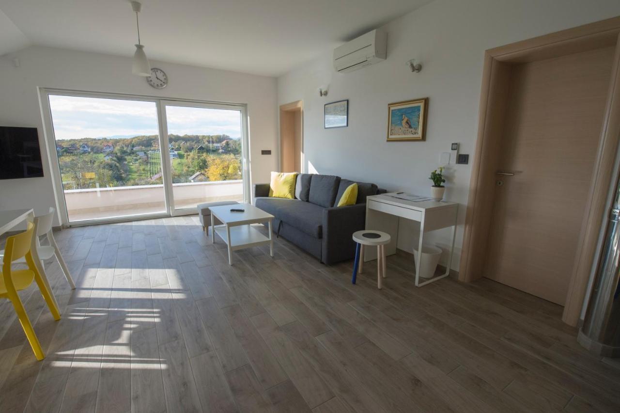 Apartman Grc Lejlighed Dugo Selo Eksteriør billede