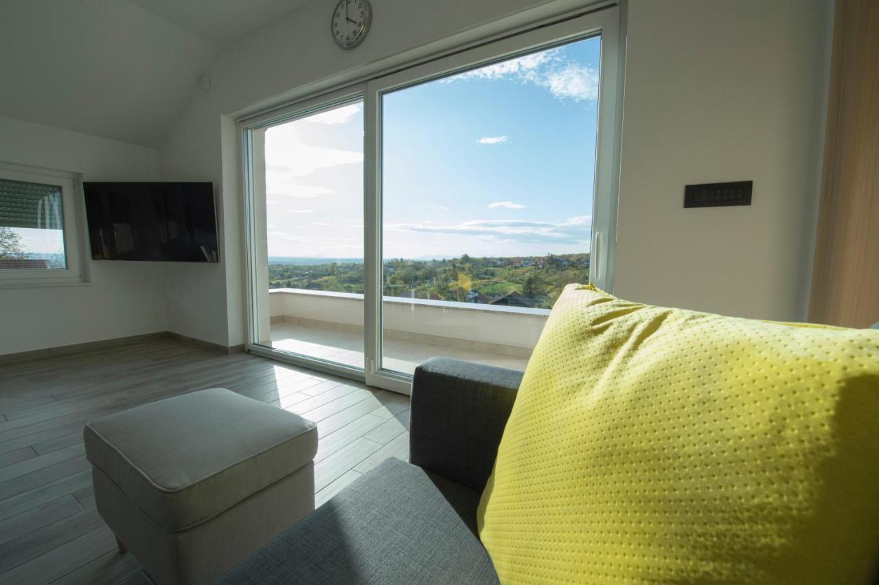 Apartman Grc Lejlighed Dugo Selo Eksteriør billede